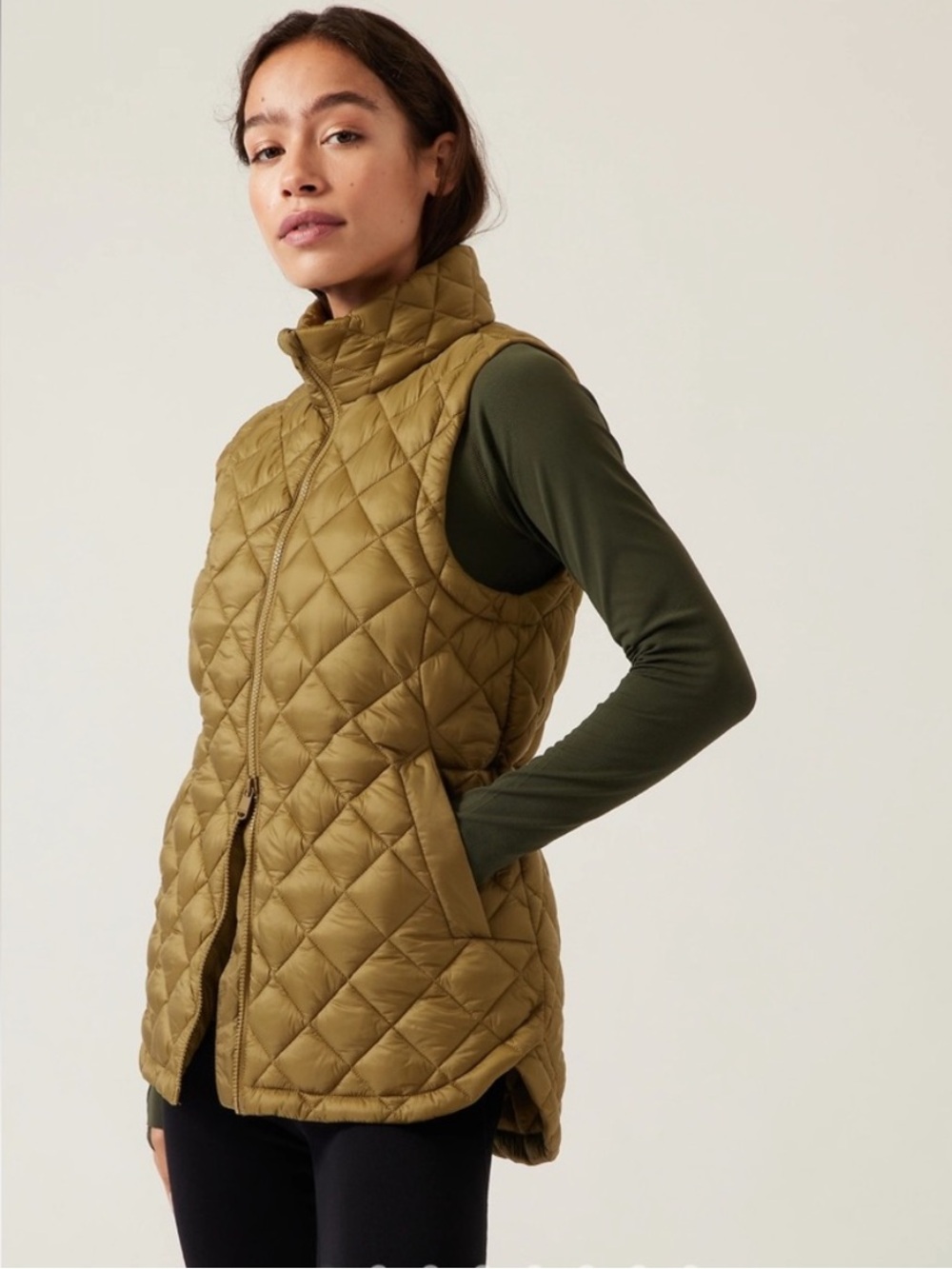 Athleta Whisper Featherless Vest Olive Green Gold Size Small EUC